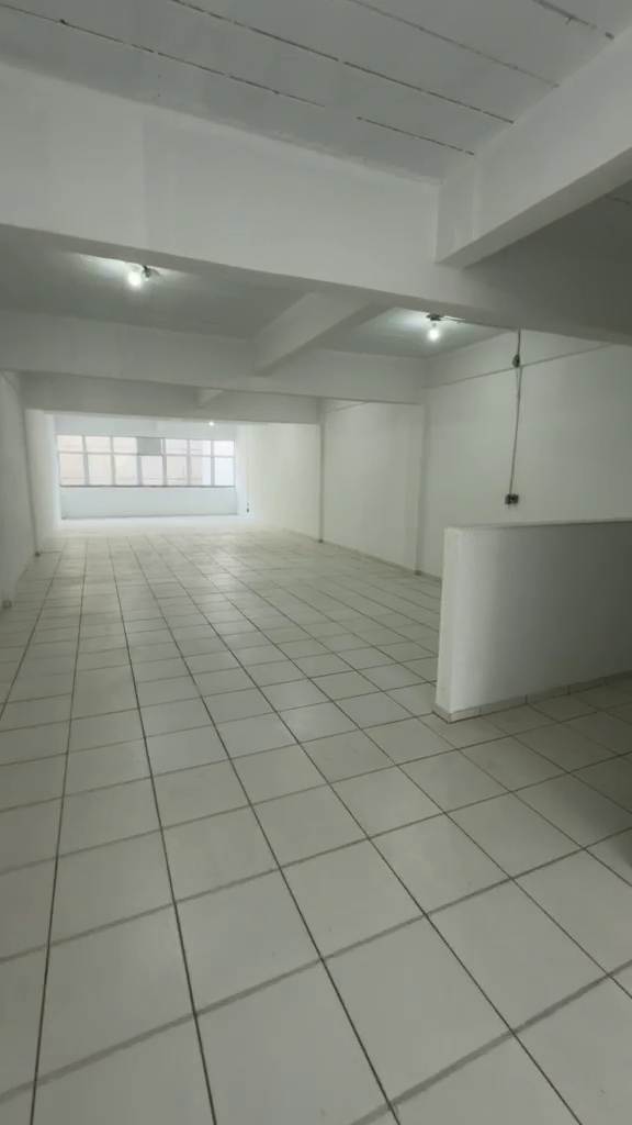 Prédio comercial com 450 m² na Avenida São Paulo — imagem 2