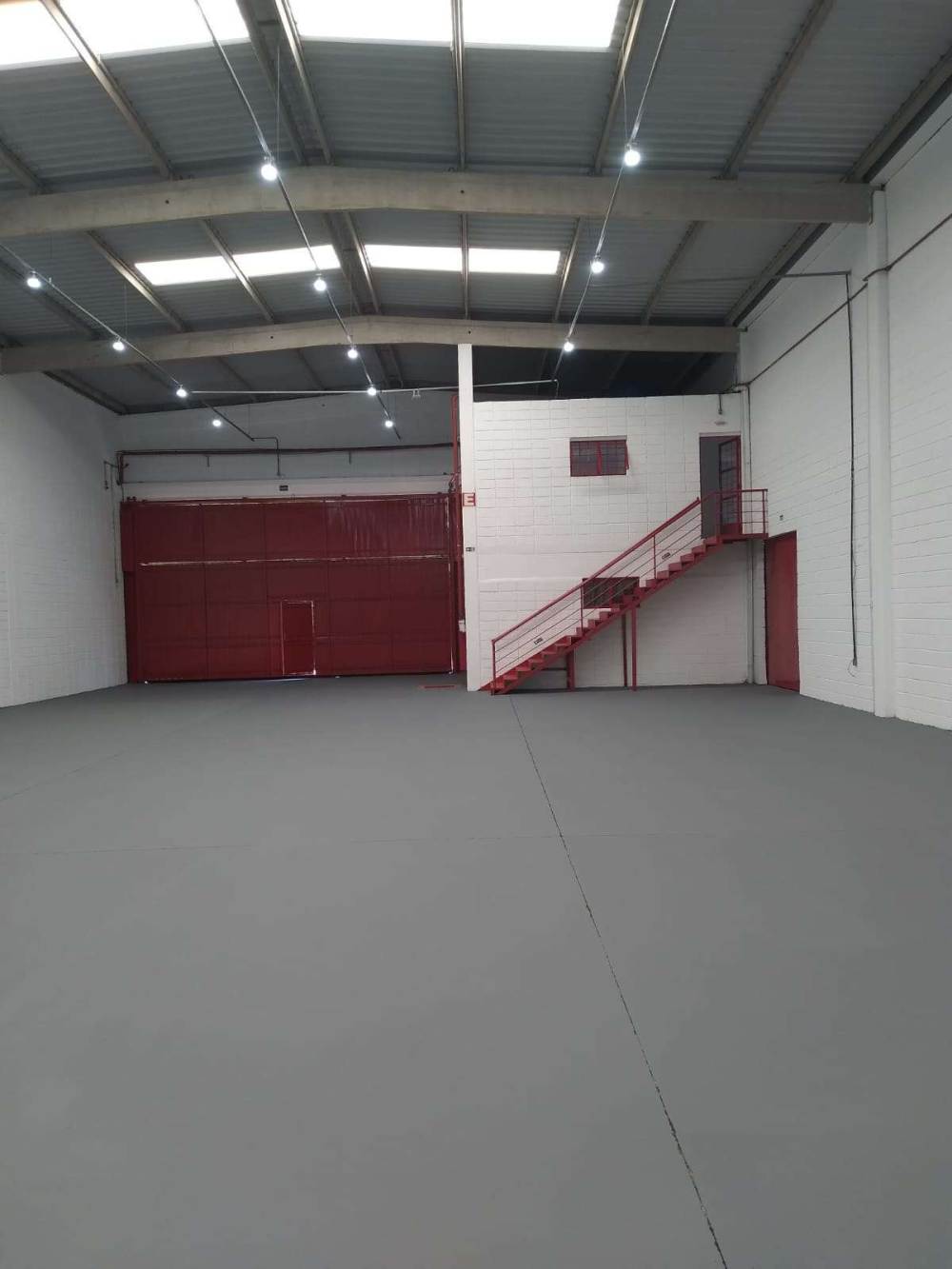 Galpão industrial de 1.000 m² para locação no Iporanga — imagem 3