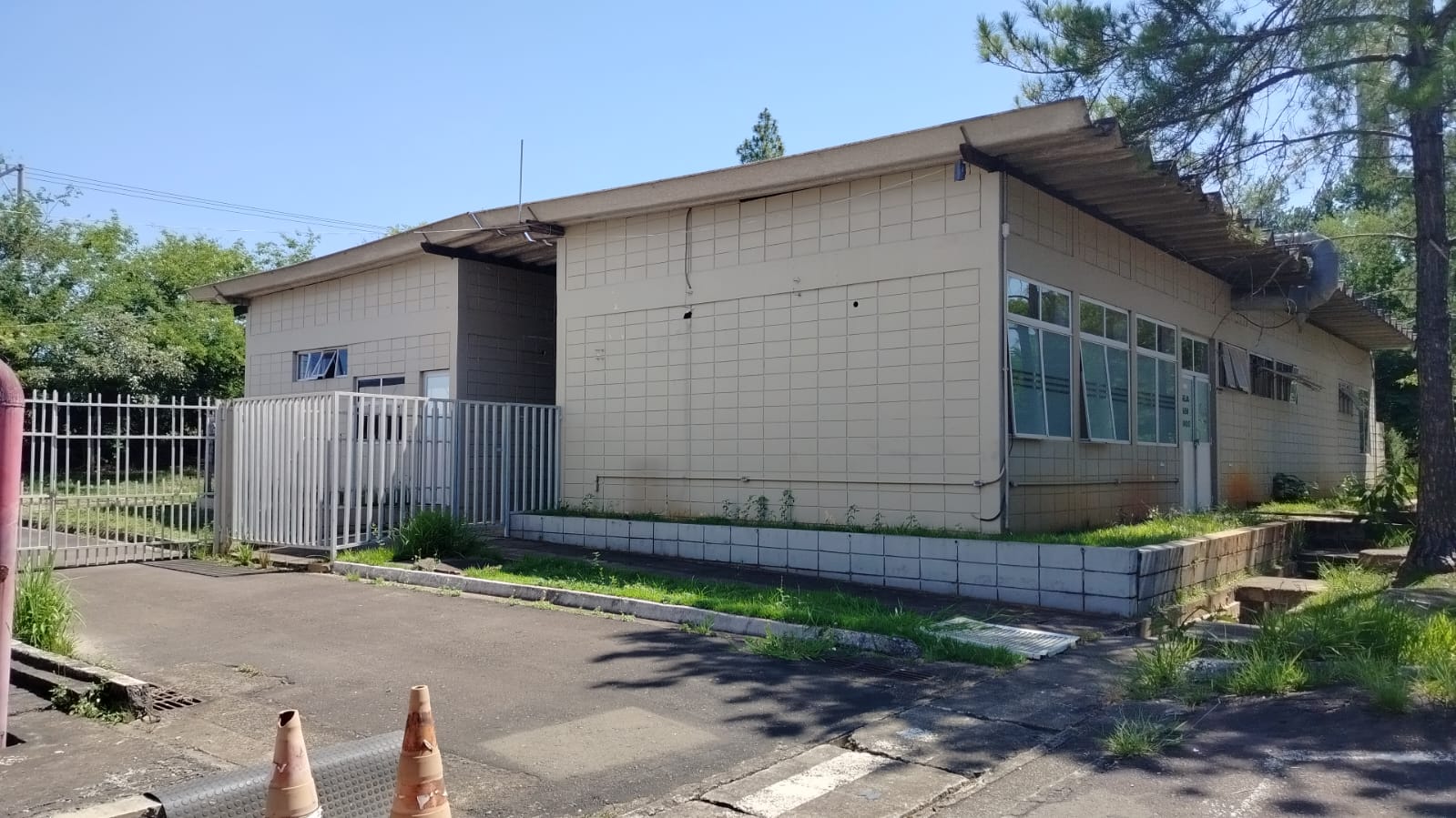 Instalações industriais com 17.000 m² para locação no Éden